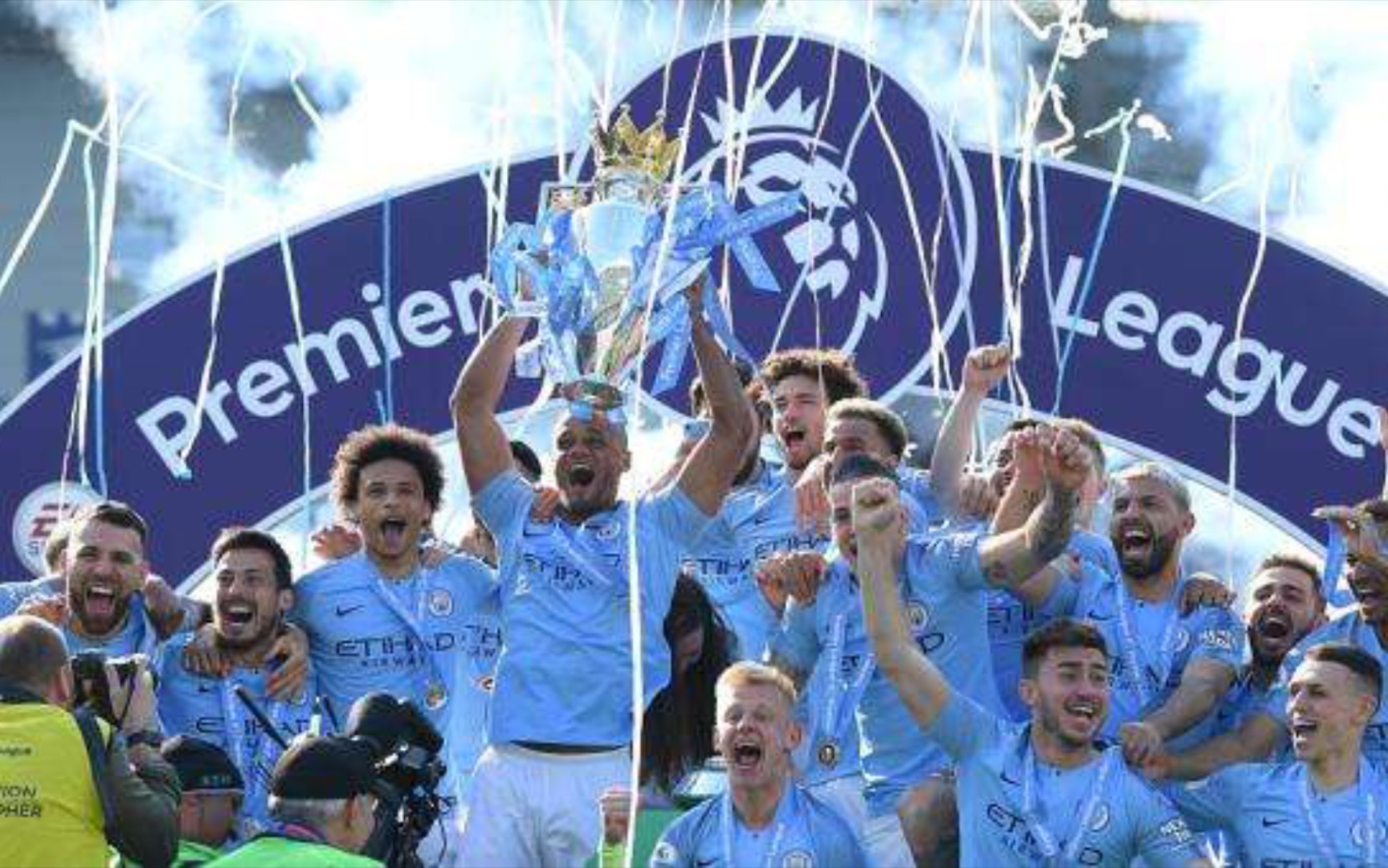 围不复当年 围不复当年